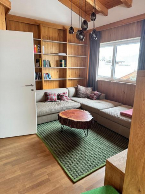 Flachhaus - Ski-In Ski-Out Appartment with private slope access